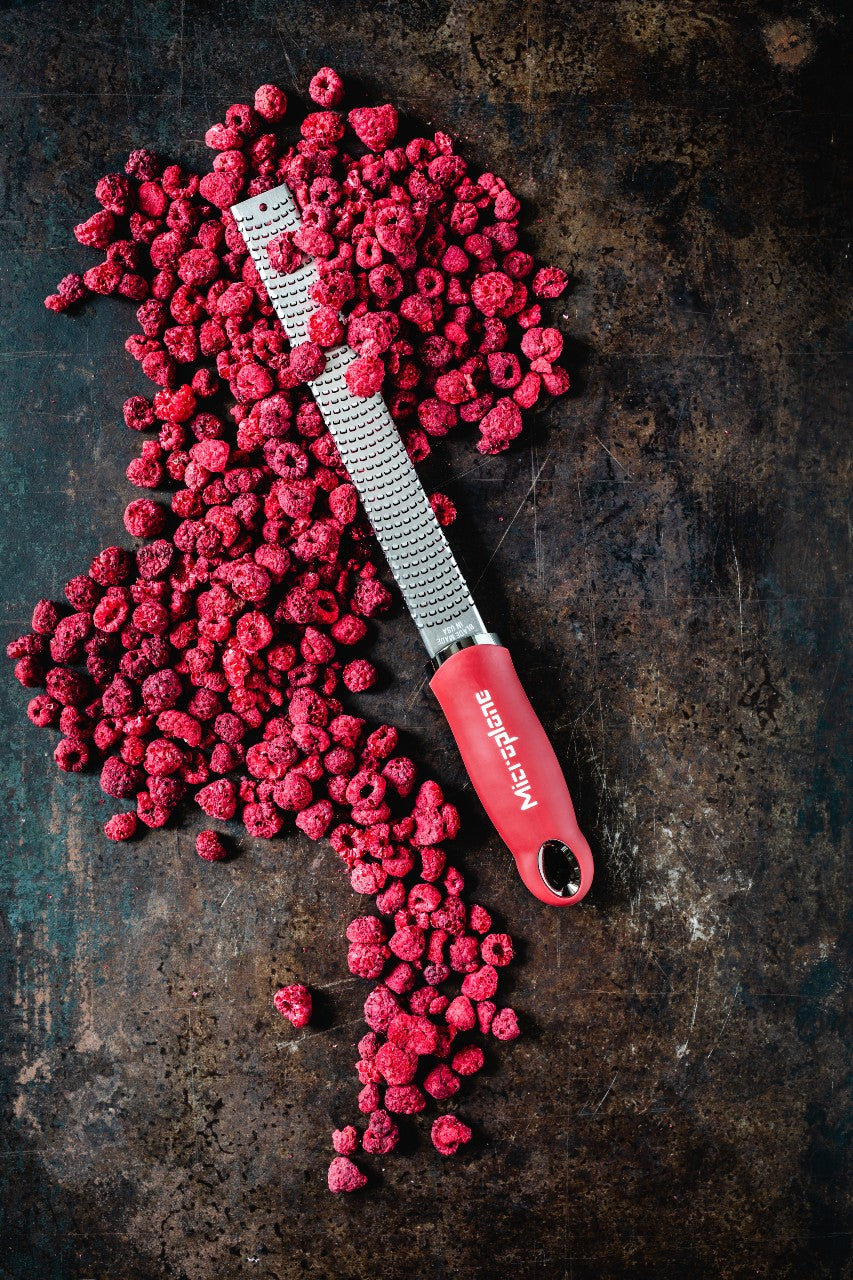 Microplane Premium Zester Reibe Granatapfel rot